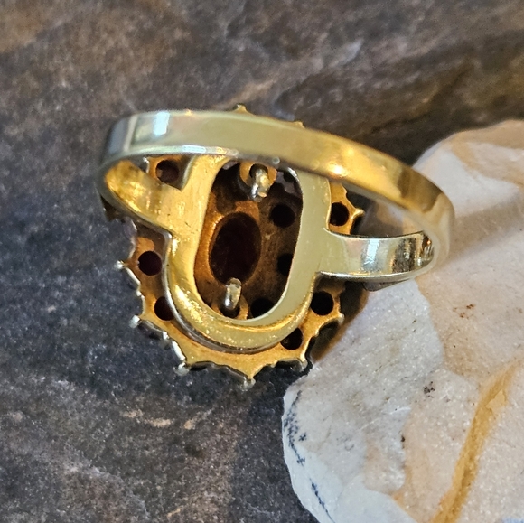 Vintage Bohemian Garnet 14K Yellow Gold Ring - Picture 3 of 15